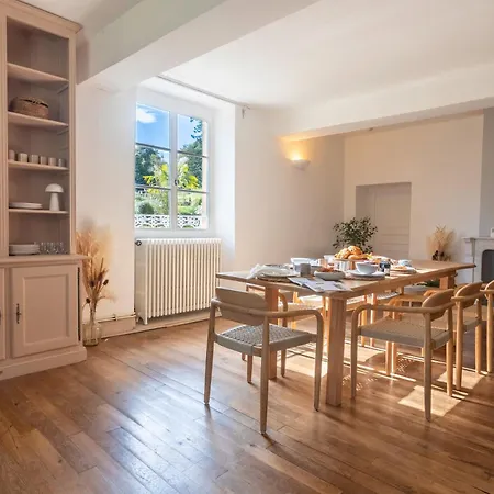 Chateau Des Salettes Anoye